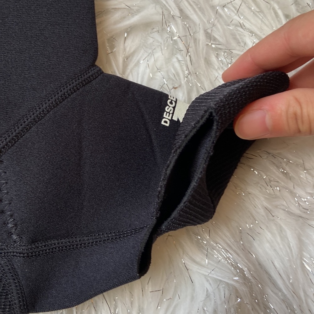 Descente Unisex Biking Socks - Picture 4 of 5
